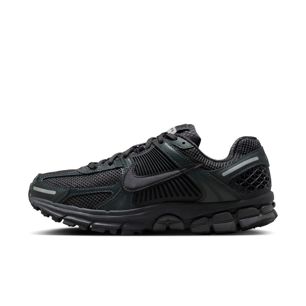 [FQ7079-002] WOMENS NIKE ZOOM VOMERO 5