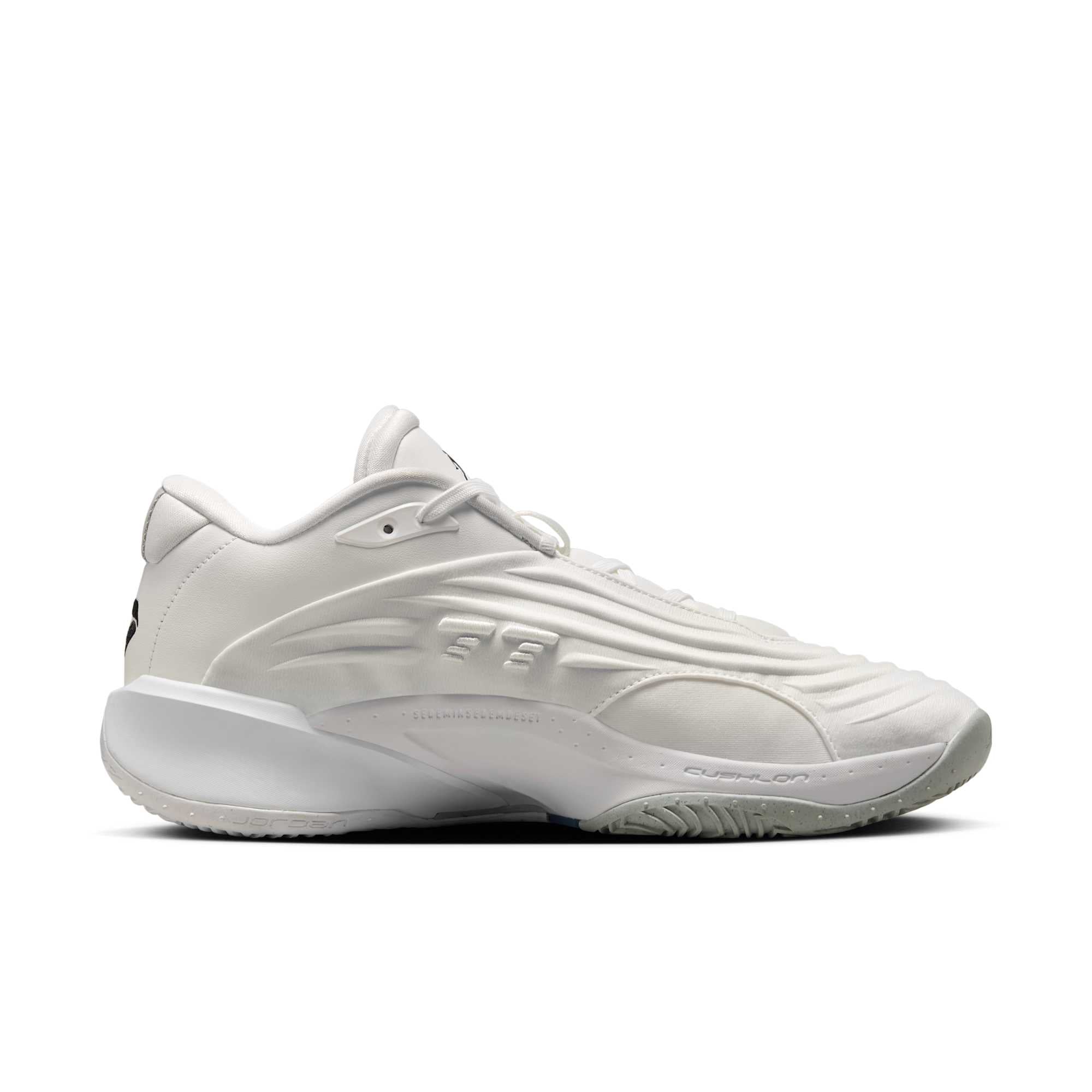 [FQ7453-106] MENS AIR JORDAN LUKA 3 TB