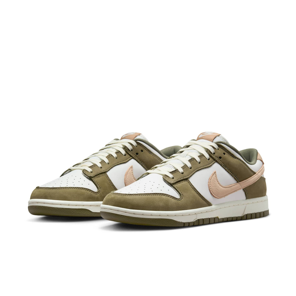 [FQ8250-200] MENS NIKE DUNK LOW RETRO PRM