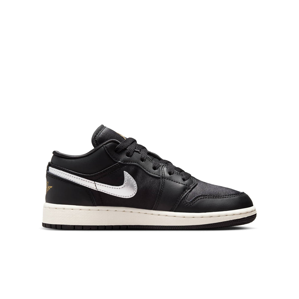 [FZ3921-001] GRADE SCHOOL AIR JORDAN RETRO 1 LOW SE 'BLACK SILVER SAIL GOLD' (GS)