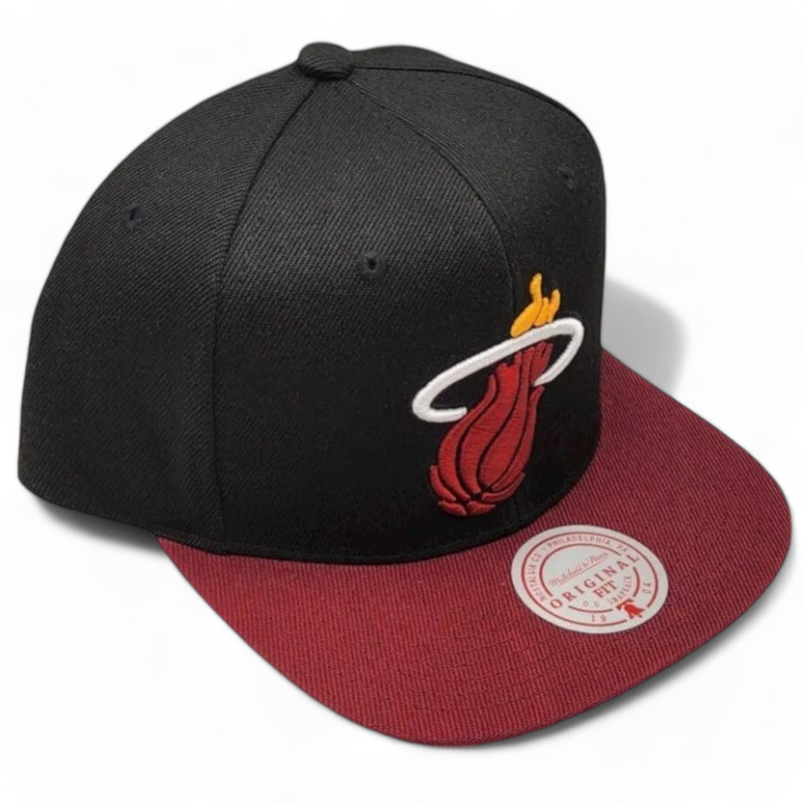 MENS MITCHELL & NESS NBA CORE BASIC SNAPBACK HEAT - BLACK-RED