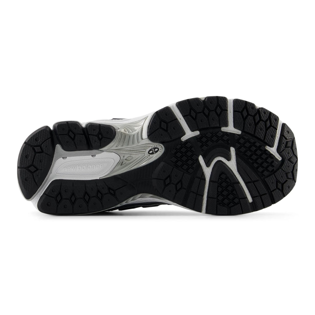 [GC1906CG] GRADE SCHOOL NEW BALANCE 1906R (GS) 'SILVER METALIC BLACK' - 5