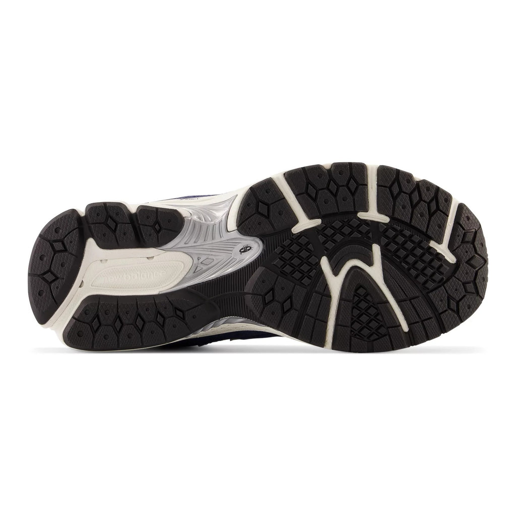 [GC2002NV] GRADE SCHOOL NEW BALANCE 2002R (GS) 'NAVY OUTERSPACE' - 5