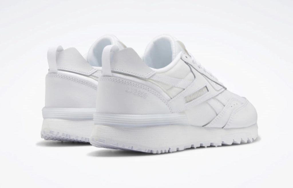 [100044285/GW3787] WOMENS REEBOK LX2200