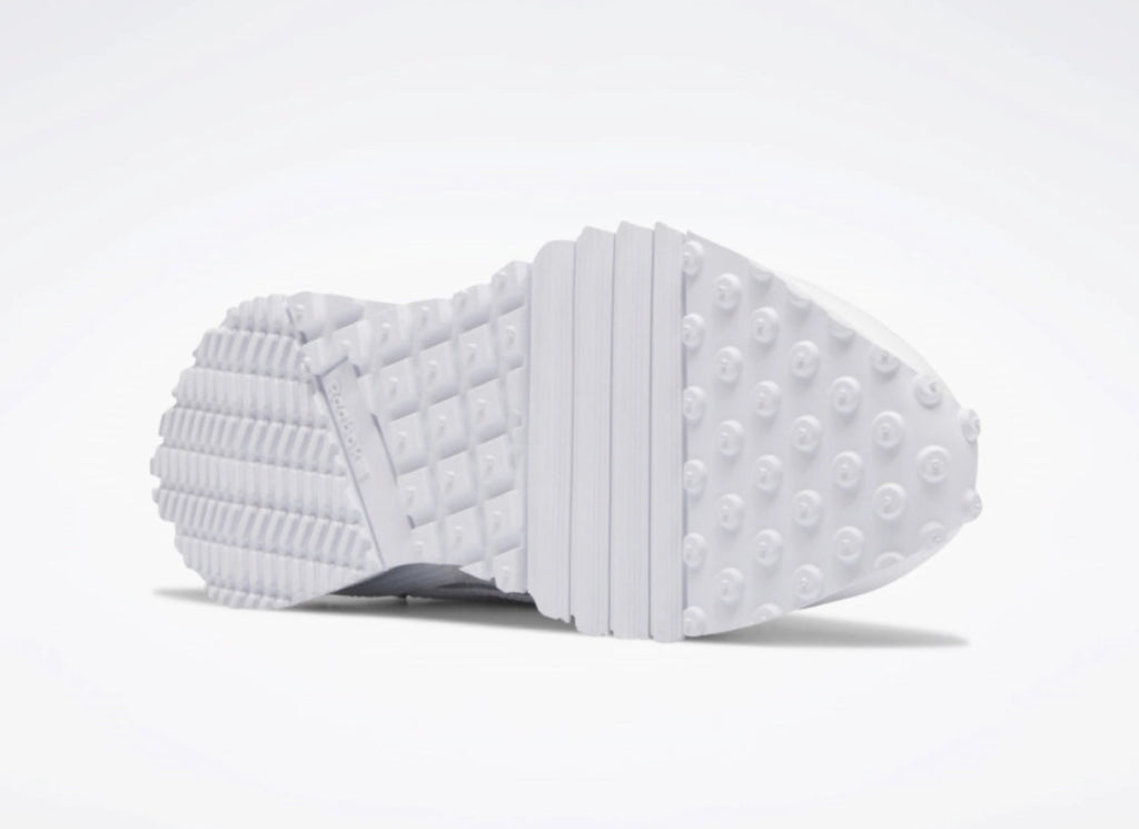 [100044285/GW3787] WOMENS REEBOK LX2200