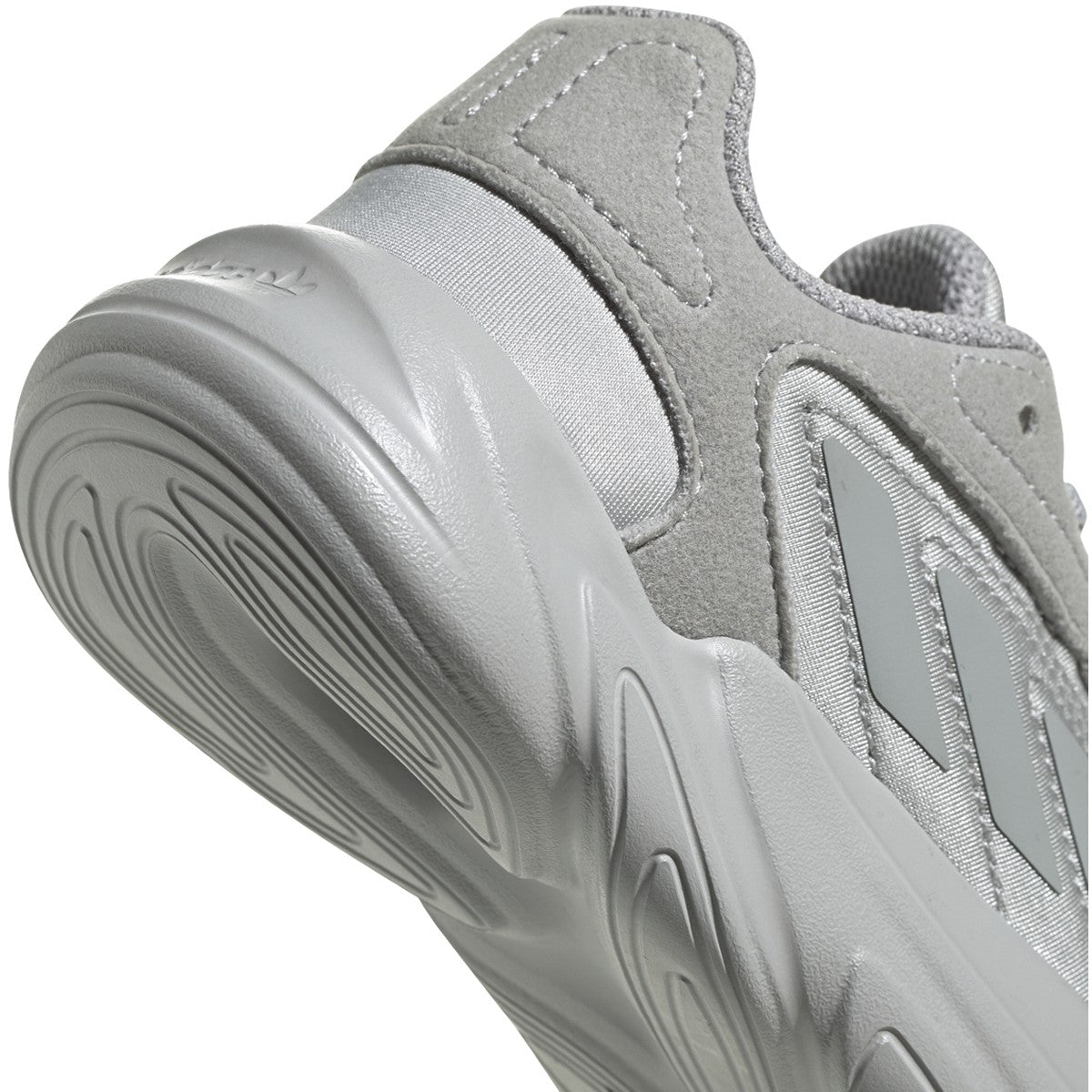 [H04744] Kids Adidas OZELIA EL C