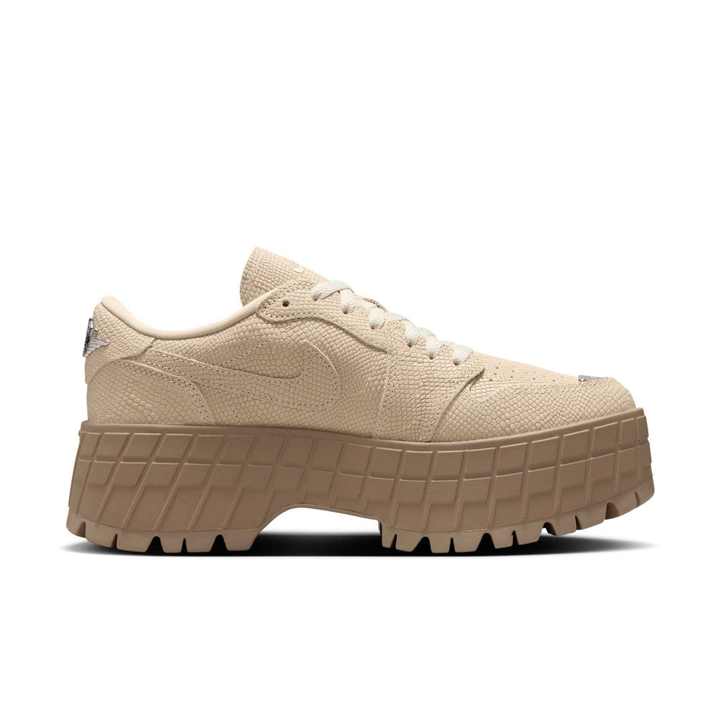 [HF3184-200] Womens Air Jordan RETRO 1 BROOKLYN LOW 'Rattan Desert Camo'