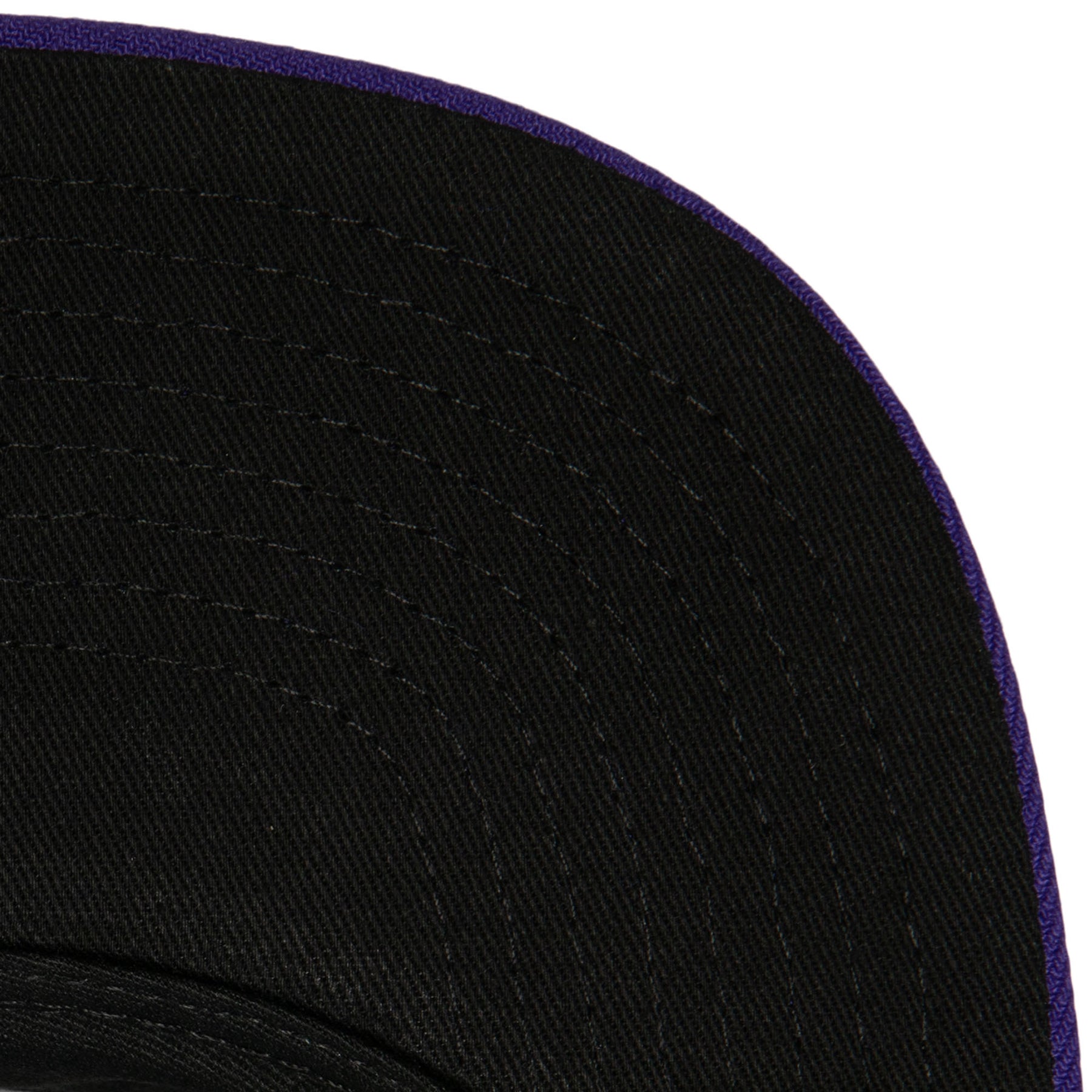 MENS MITCHELL & NESS NBA BILLBOARD 2 SNAPBACK LAKERS - WHITE-PURPLE
