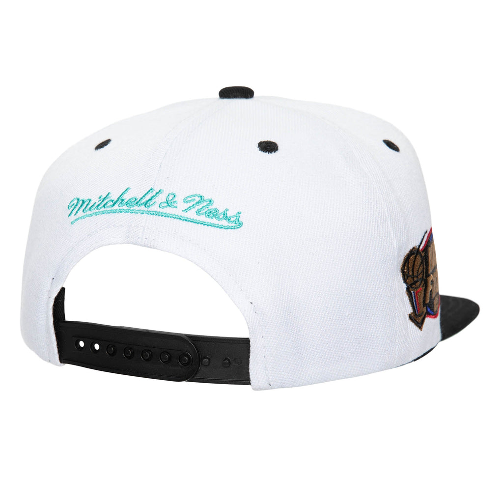 Mens Mitchell & Ness NBA CHAMP SERIES SNAPBACK HWC SPURS