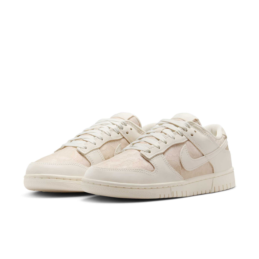 [HJ5870-100] WOMENS NIKE DUNK LOW