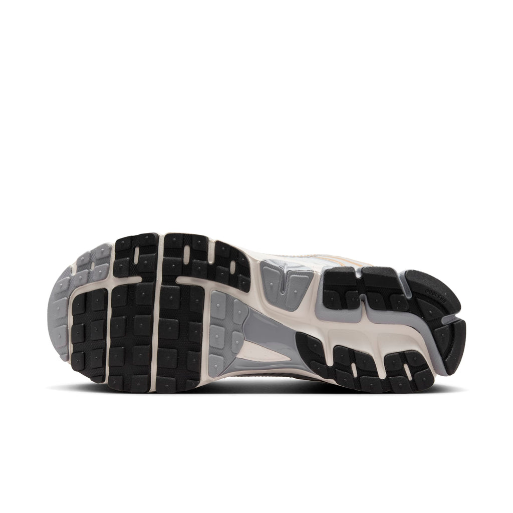[HJ7247-099] Mens Nike ZOOM VOMERO 5