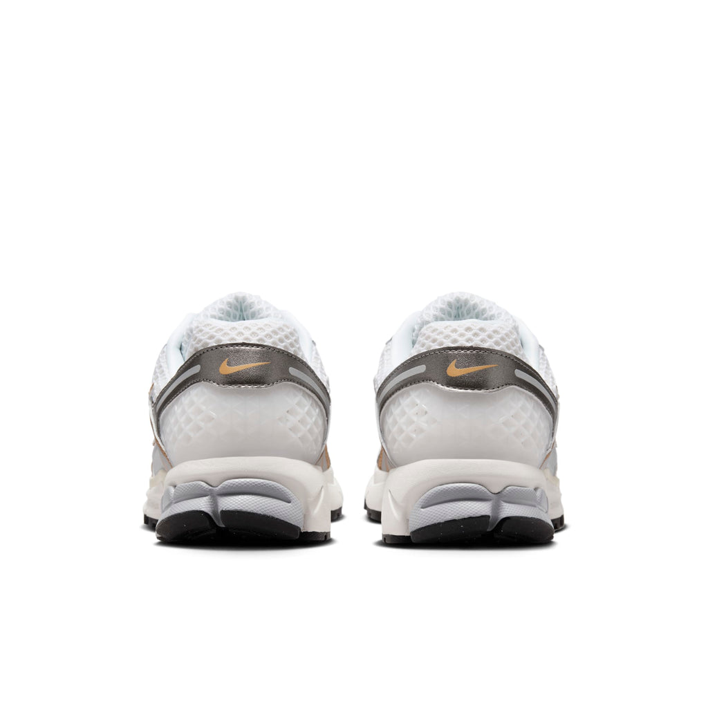 [HJ7247-099] Mens Nike ZOOM VOMERO 5