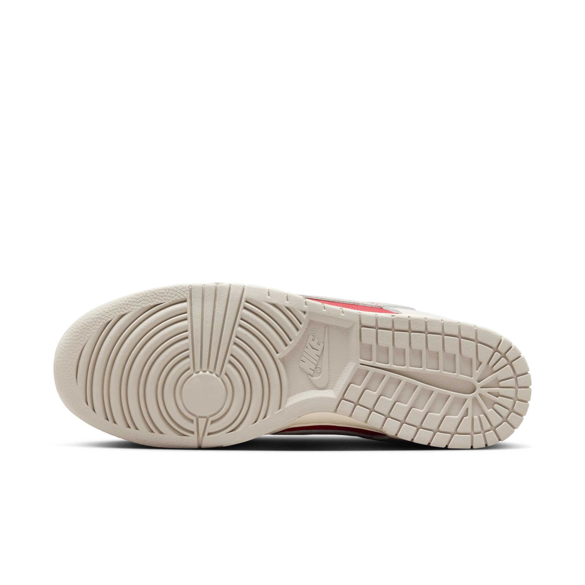 [HJ9093-030] MENS NIKE DUNK LOW RETRO