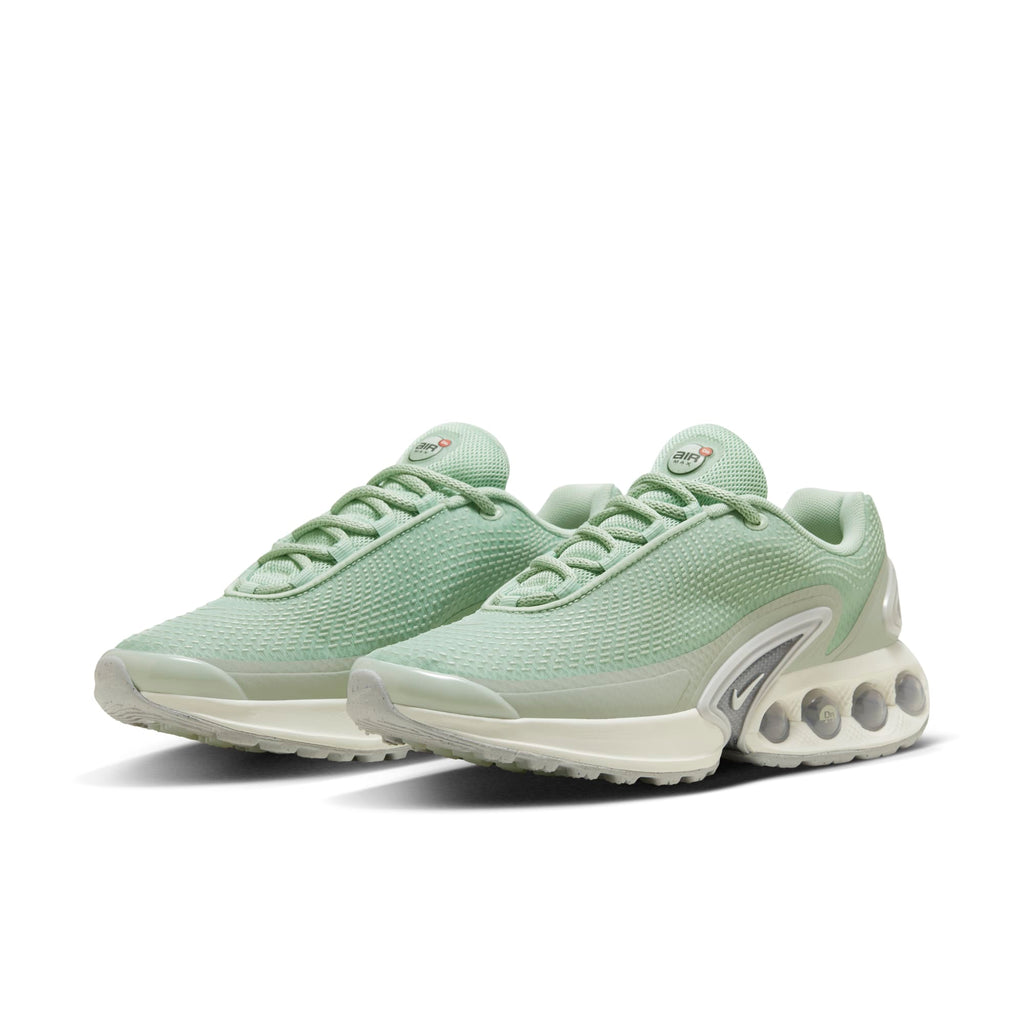 [HJ9636-001] WOMENS NIKE AIR MAX DN SE