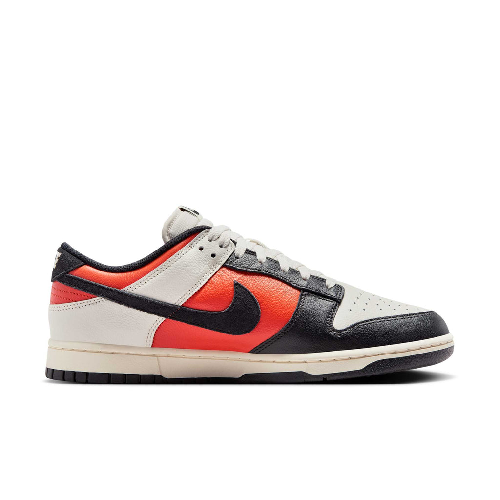 [HQ4988-030] MENS NIKE DUNK LOW RETRO