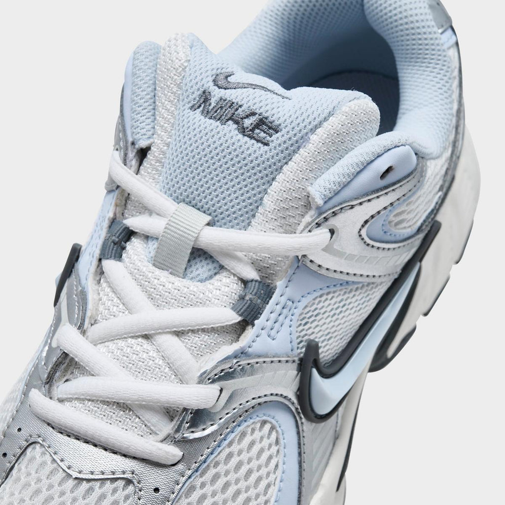 [HQ7901-103] WOMENS NIKE V5 RNR 'SUMMIT WHITE BLUE TINT PHOTON DUST'