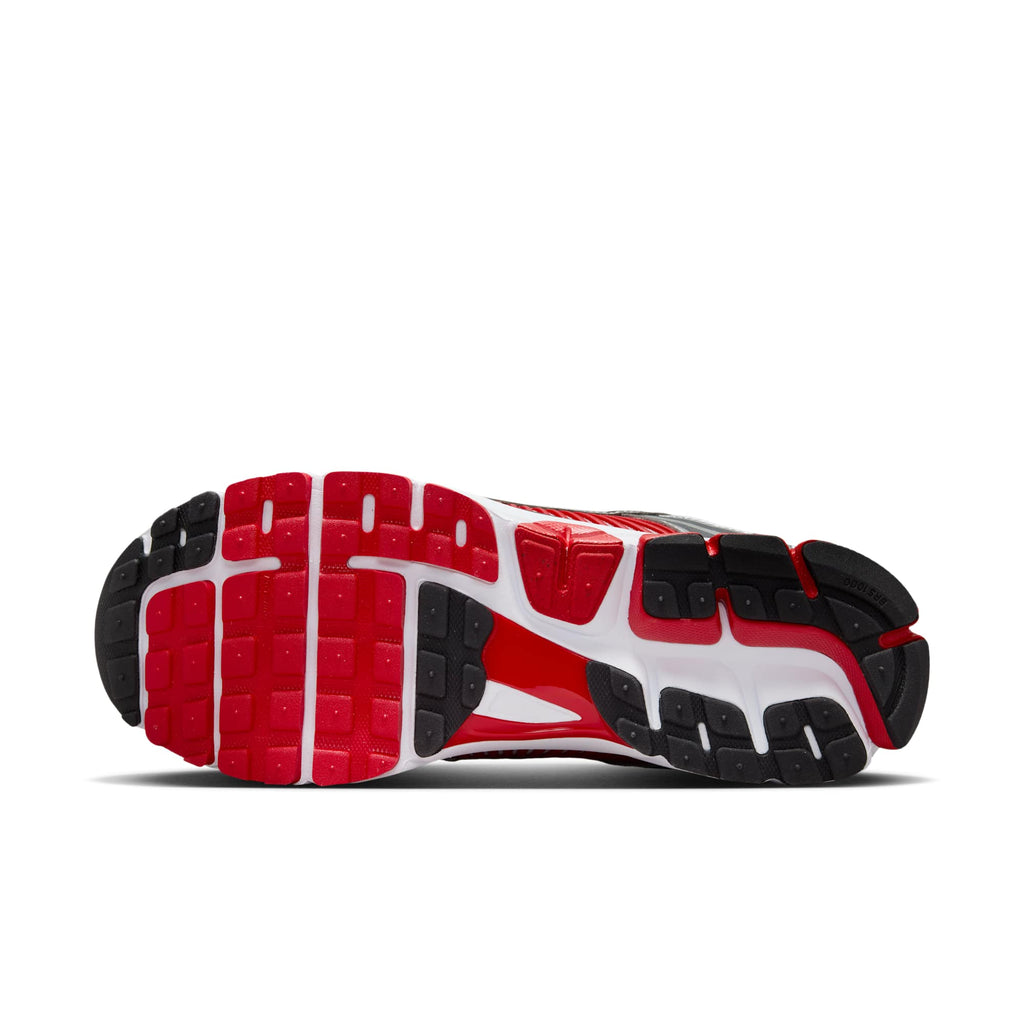 [HV0926-095] Mens Nike ZOOM VOMERO 5 'METALLIC SILVER UNIVERSITY RED'