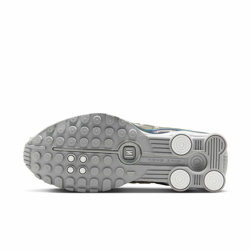 [IB7703-100] WOMENS NIKE SHOX R4