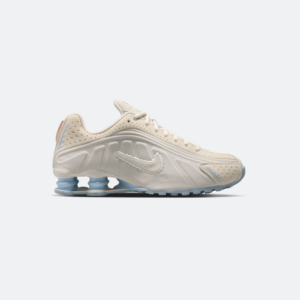 [IH3572-110] WOMENS NIKE SHOX R4 SE 'PALE IVORY CELESTINE BLUE'