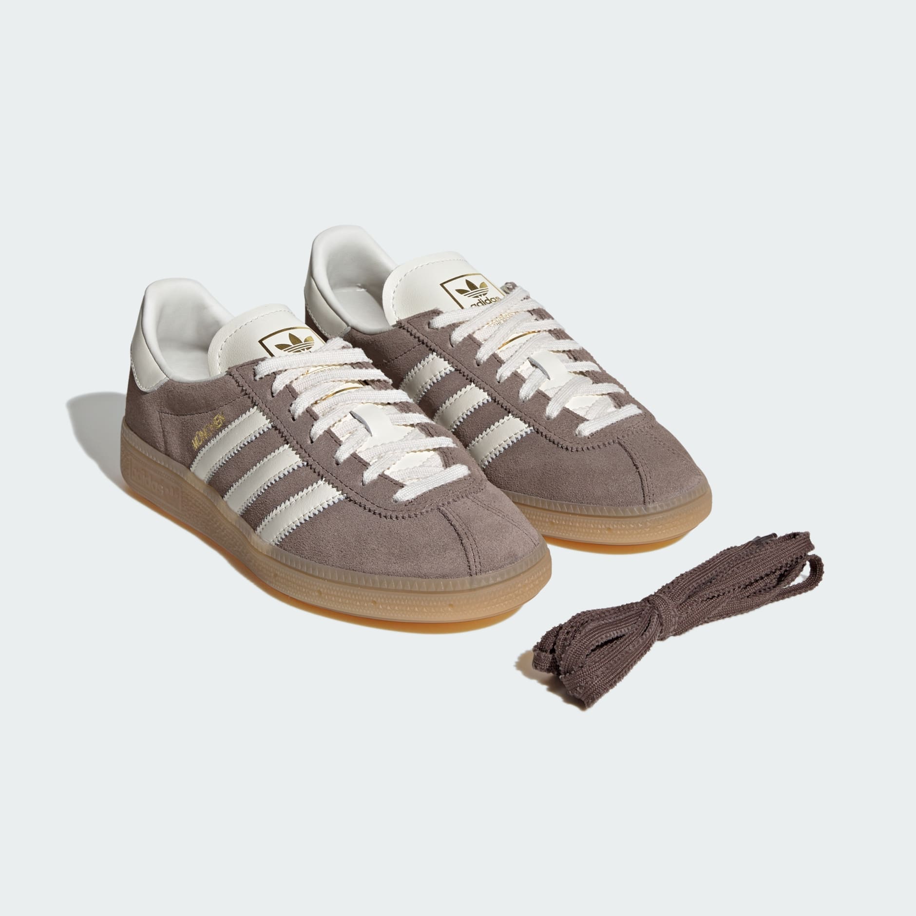 [IH4208] WOMENS ADIDAS MUENCHEN