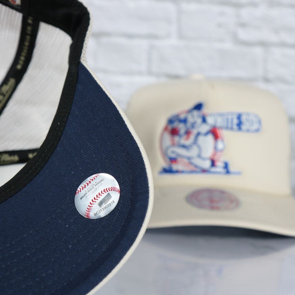 MENS MITCHELL & NESS MLB EVERGREEN TRUCKER COOP WHITE SOX