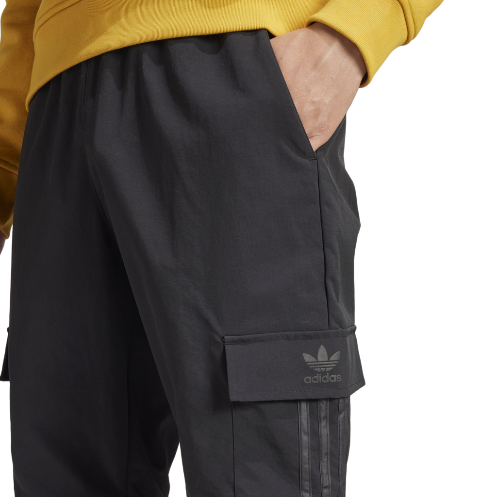 [JE4027] MENS ADIDAS UTILITY CARGO PANTS