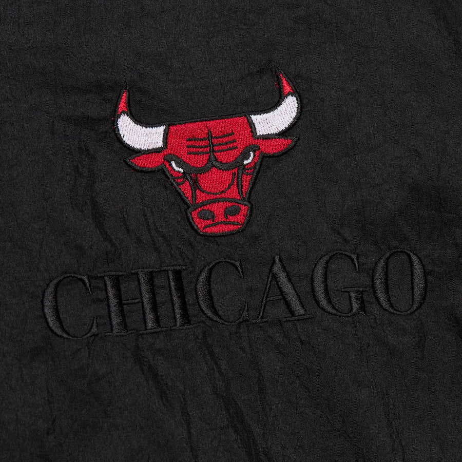 MENS MITCHELL & NESS NBA TEAM OG 3.0 ANORAK VINTAGE LOGO BULLS
