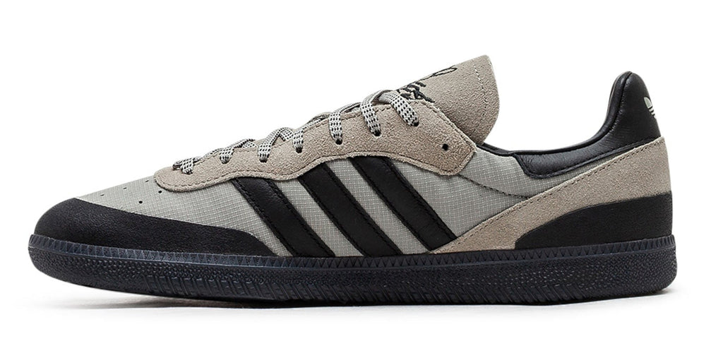[JR5536] Mens Adidas Palos Hills '100 Thieves Silver Pebble Black'