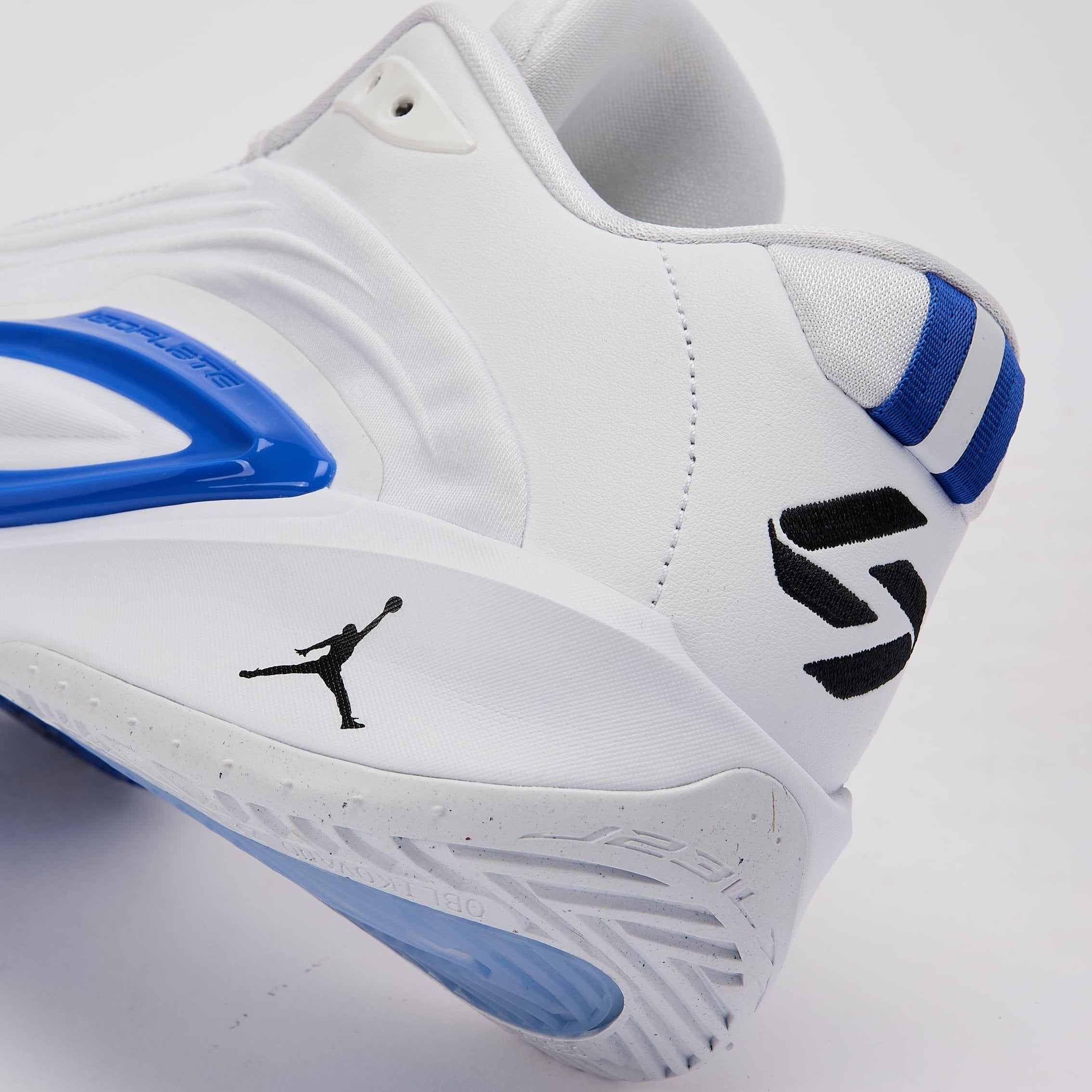 [FQ7453-160] MENS AIR JORDAN LUKA 3 TB