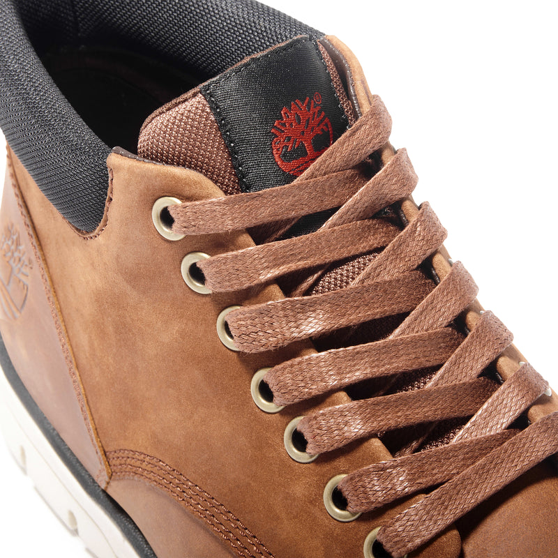 [TB0A13EE214] MENS TIMBERLAND BRADSTREET CHUKKA LEATHER