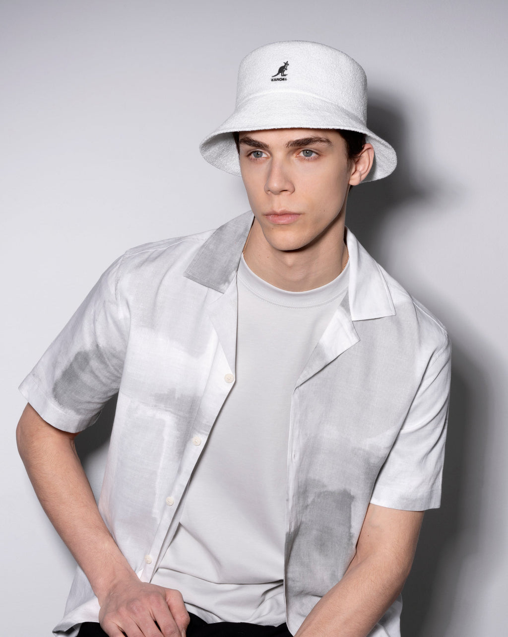 [K3050ST-WH103] UNISEX KANGOL BERMUDA BUCKET