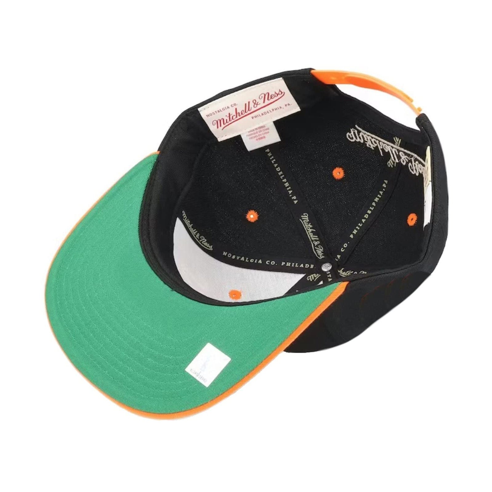 [6HSSLD21205-TRABKOR] MENS NBA TORONTO RAPTORS SHATTERED SNAPBACK