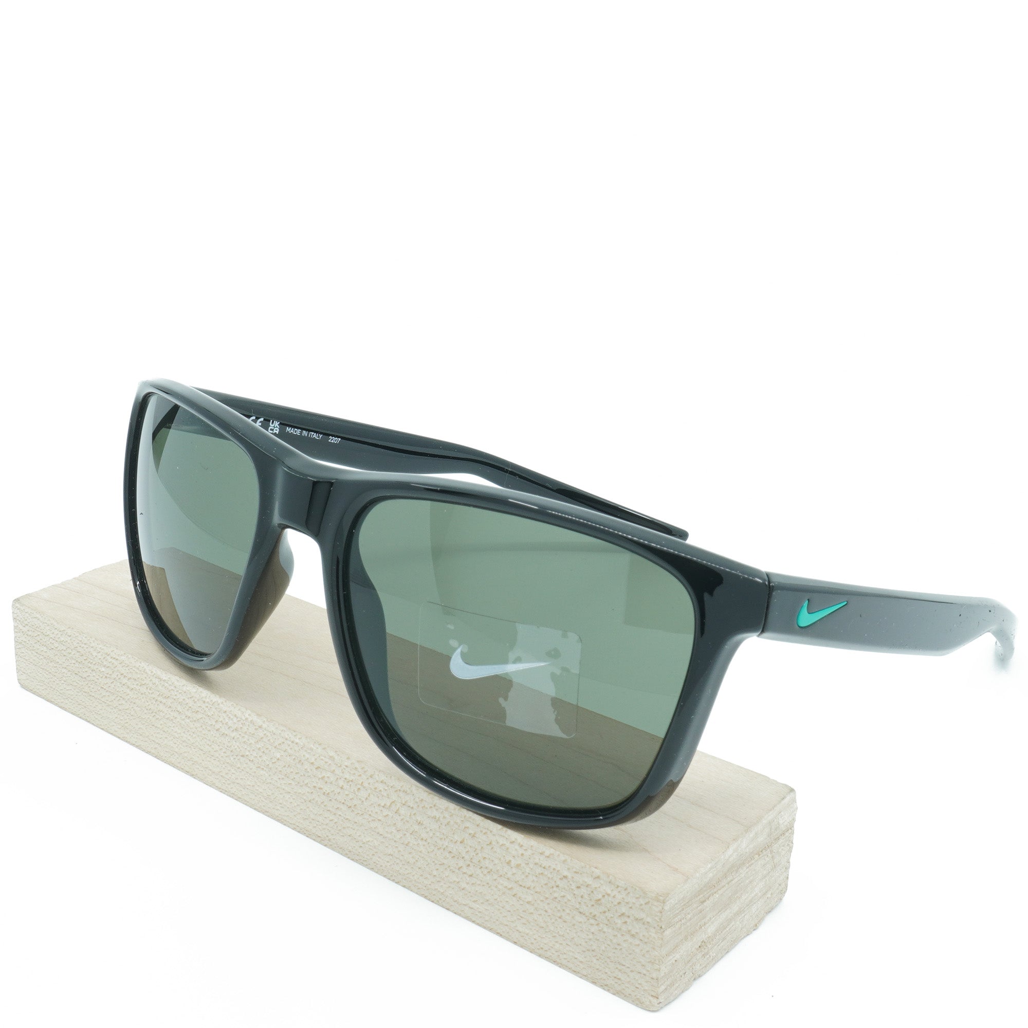 [EV1122-011] Mens Nike ESSENTIAL ENDEAVOR Sunglasses