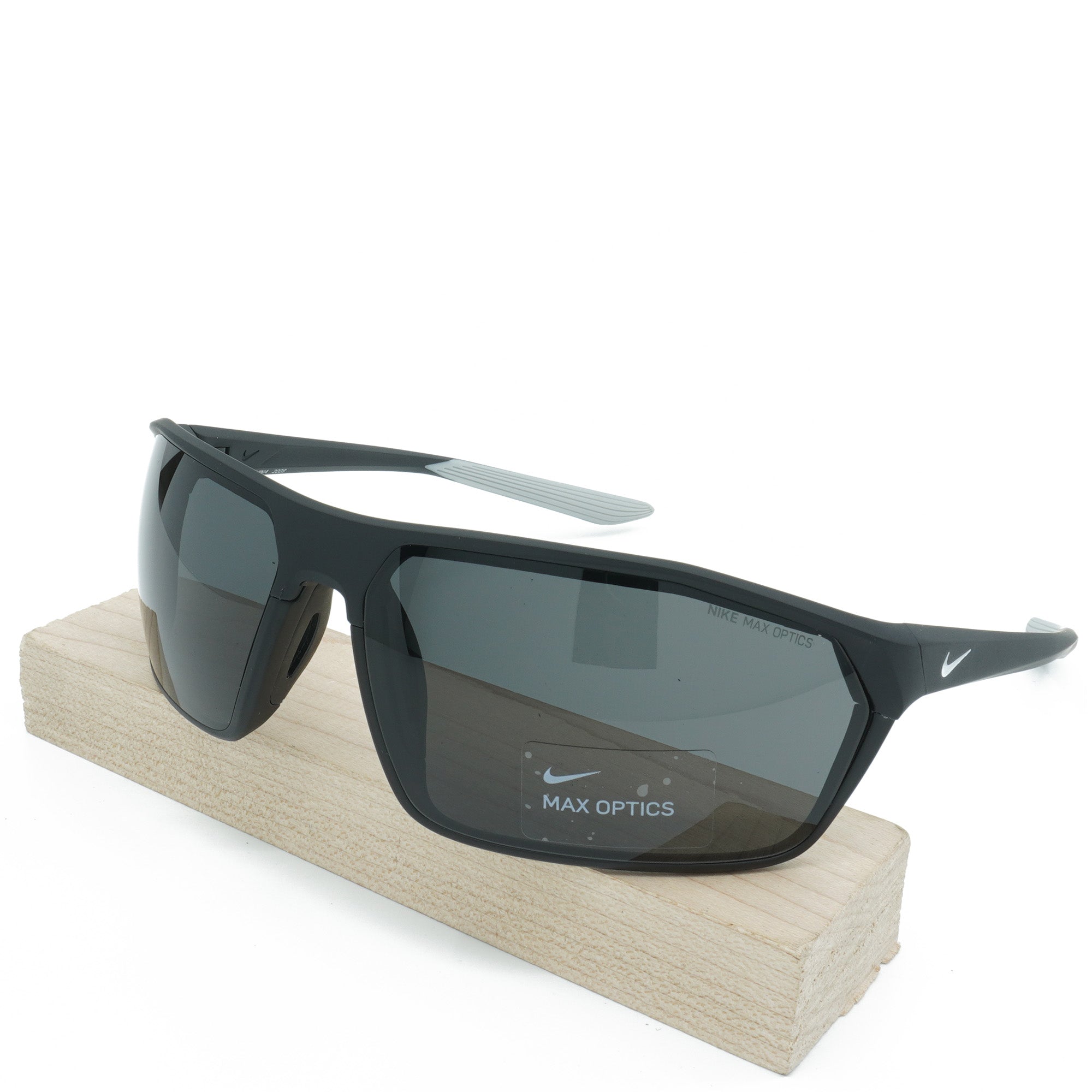[DD1217-010] Mens Nike CLASH Sunglasses
