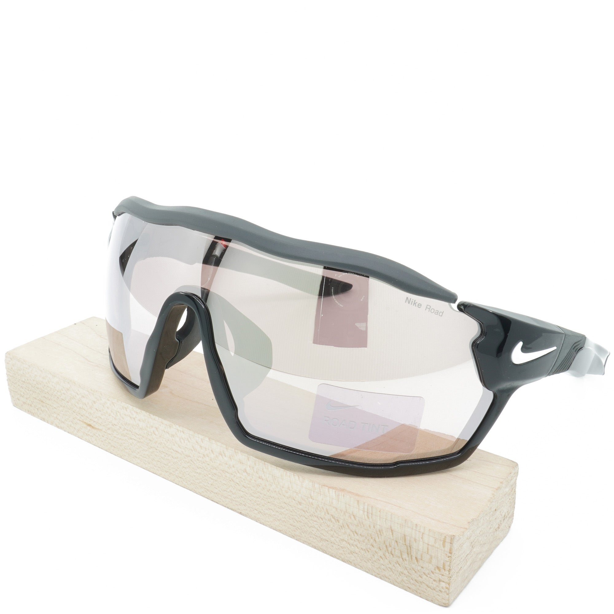 [FD1887-010] Mens Nike Show X Rush Team Sunglasses