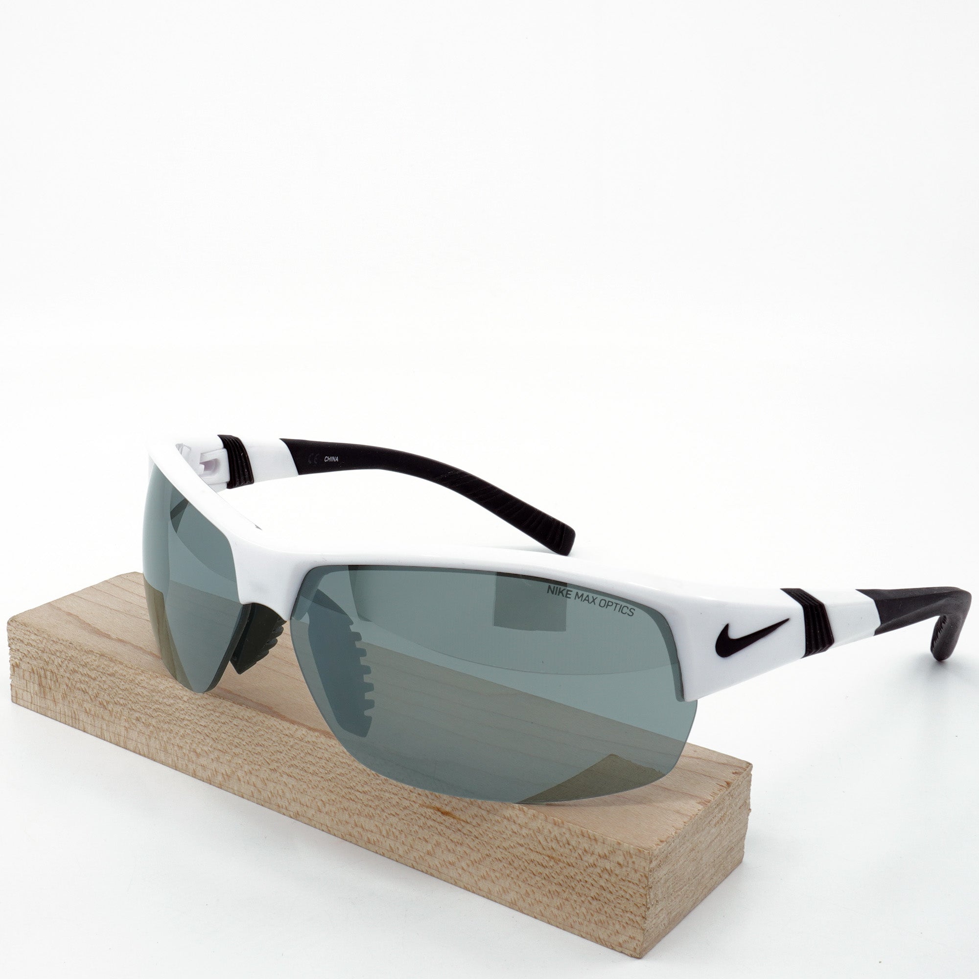 [DJ9939-100] Mens Nike Show X2 Sunglasses