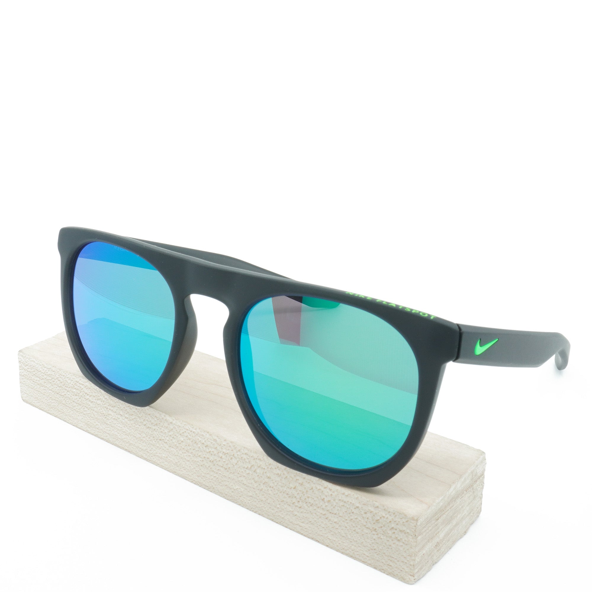 [EV1045-304] Mens Nike Flatspot M Sunglasses