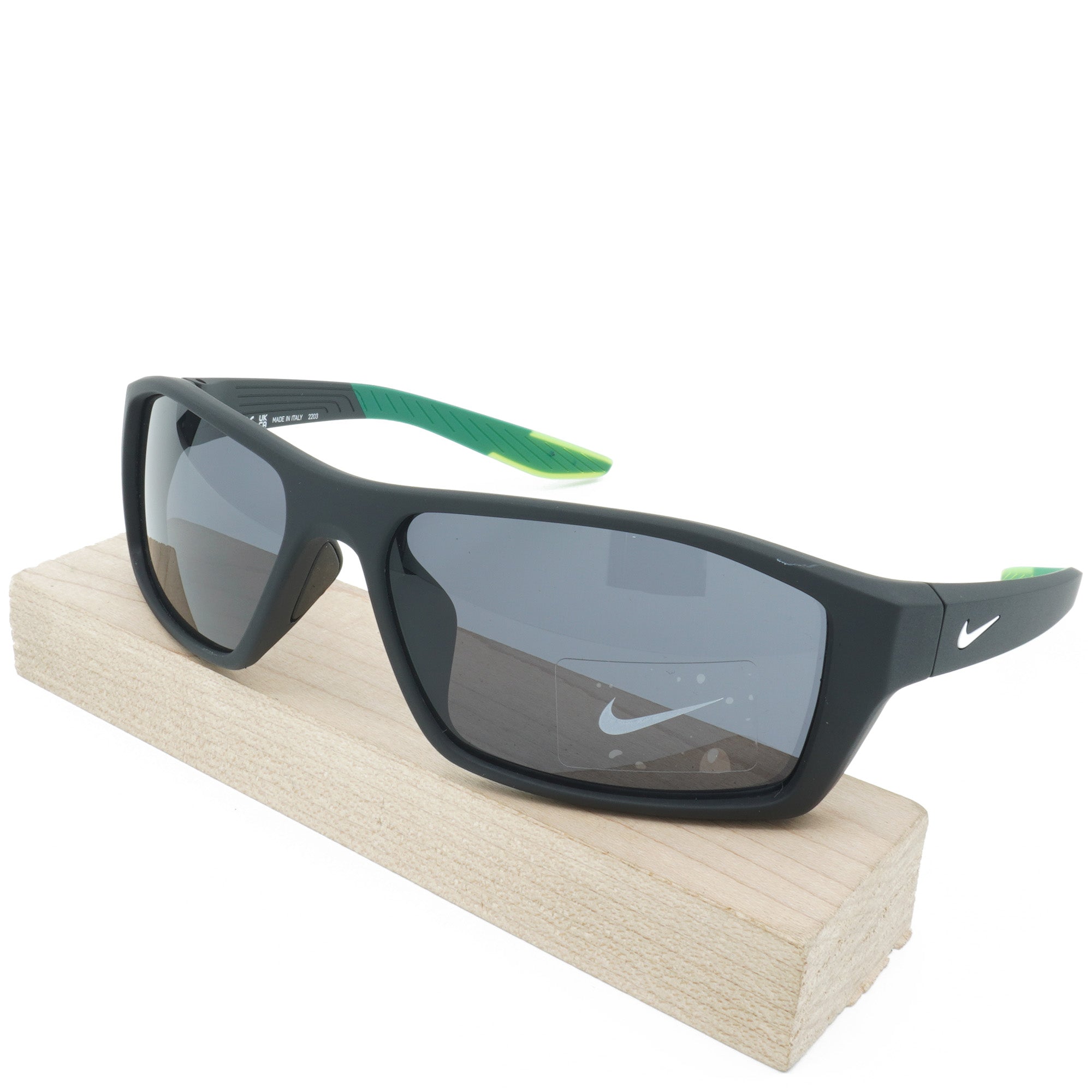 [CT8228-010] Mens Nike Brazen Shadow Sunglasses