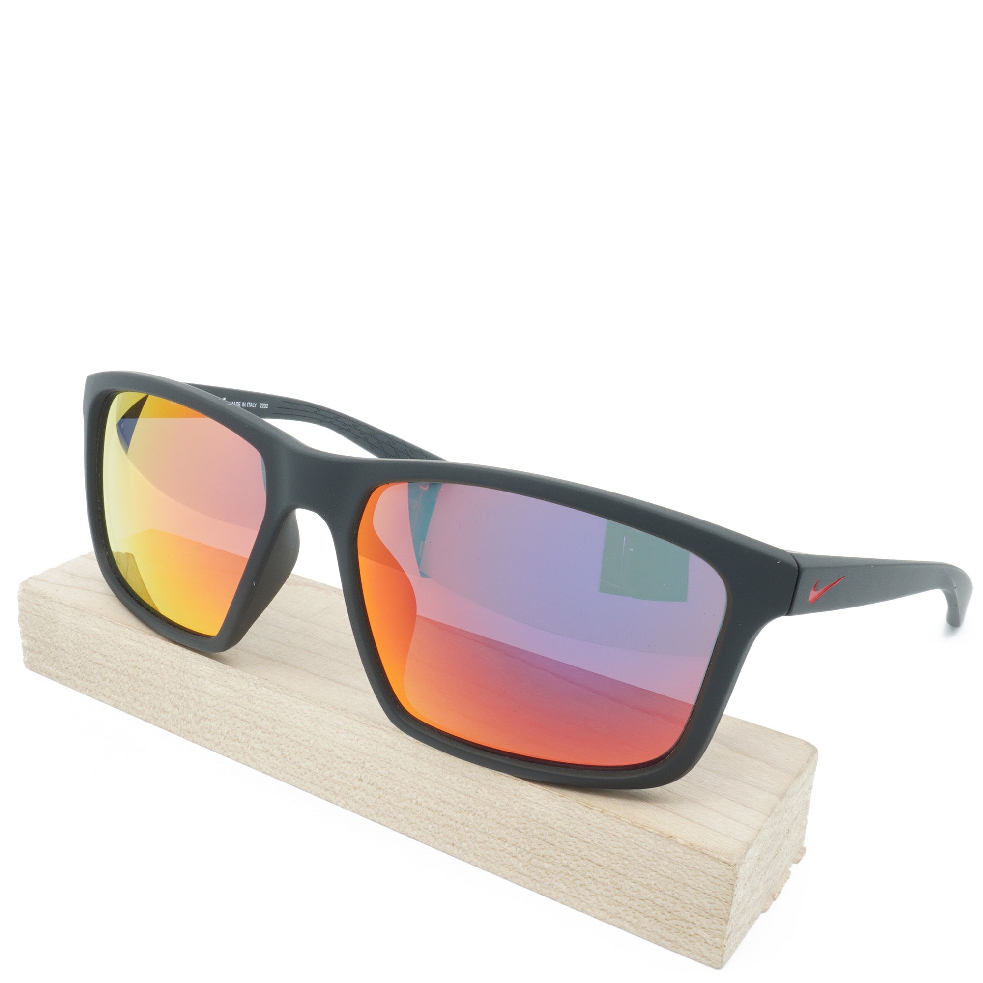[CW4642-016] Mens Nike Valiant M Sunglasses