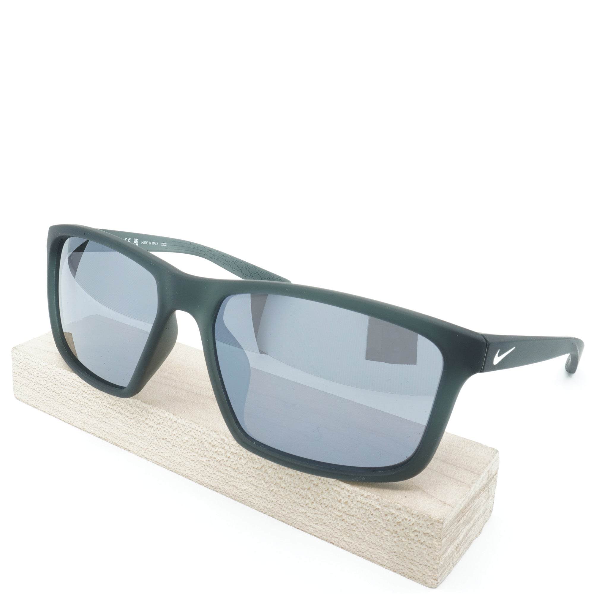 [CW4645-061] Mens Nike Valiant Sunglasses