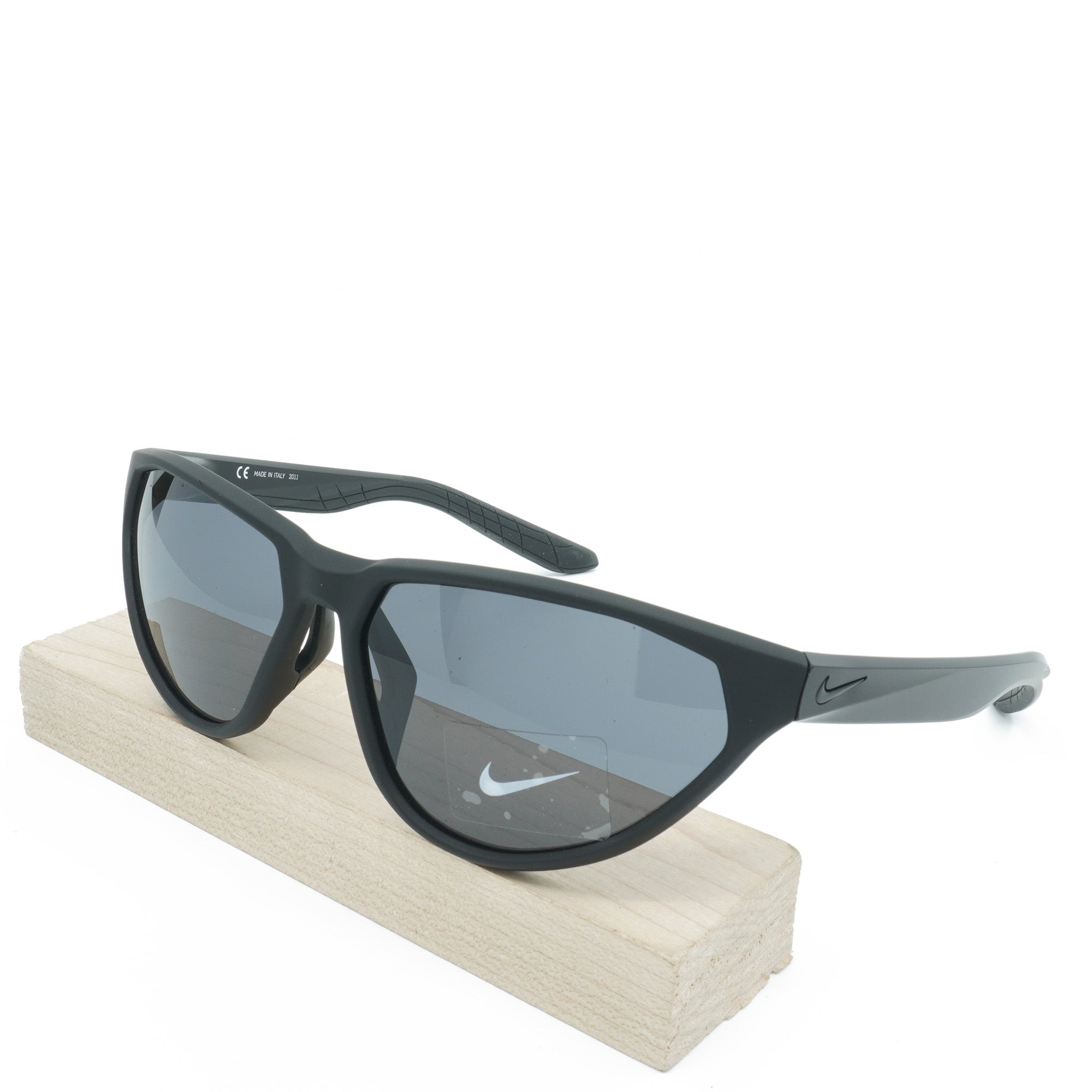 [DJ0800-010] Mens Nike MAVERICK FIERCE Sunglasses