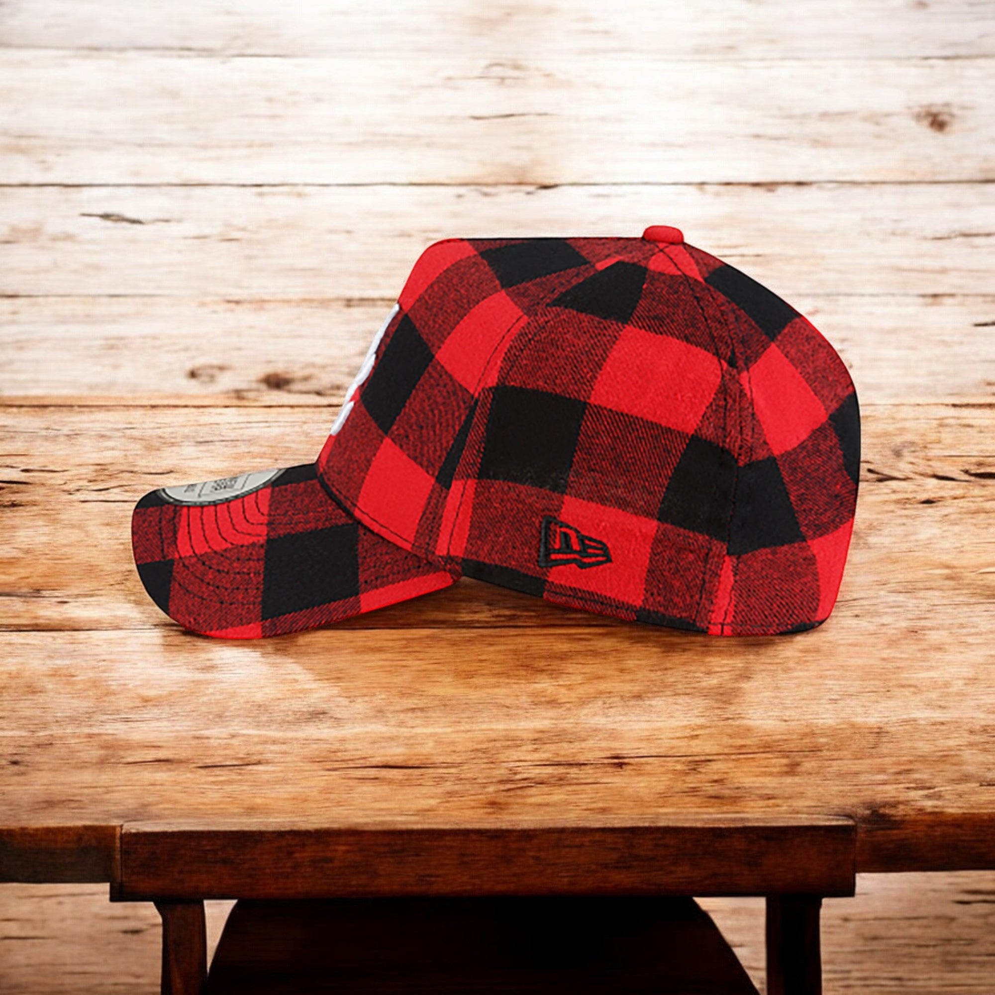[12593567] Mens New Era MLB 9Forty Red Flannel Snapback Cap - Atlanta Braves