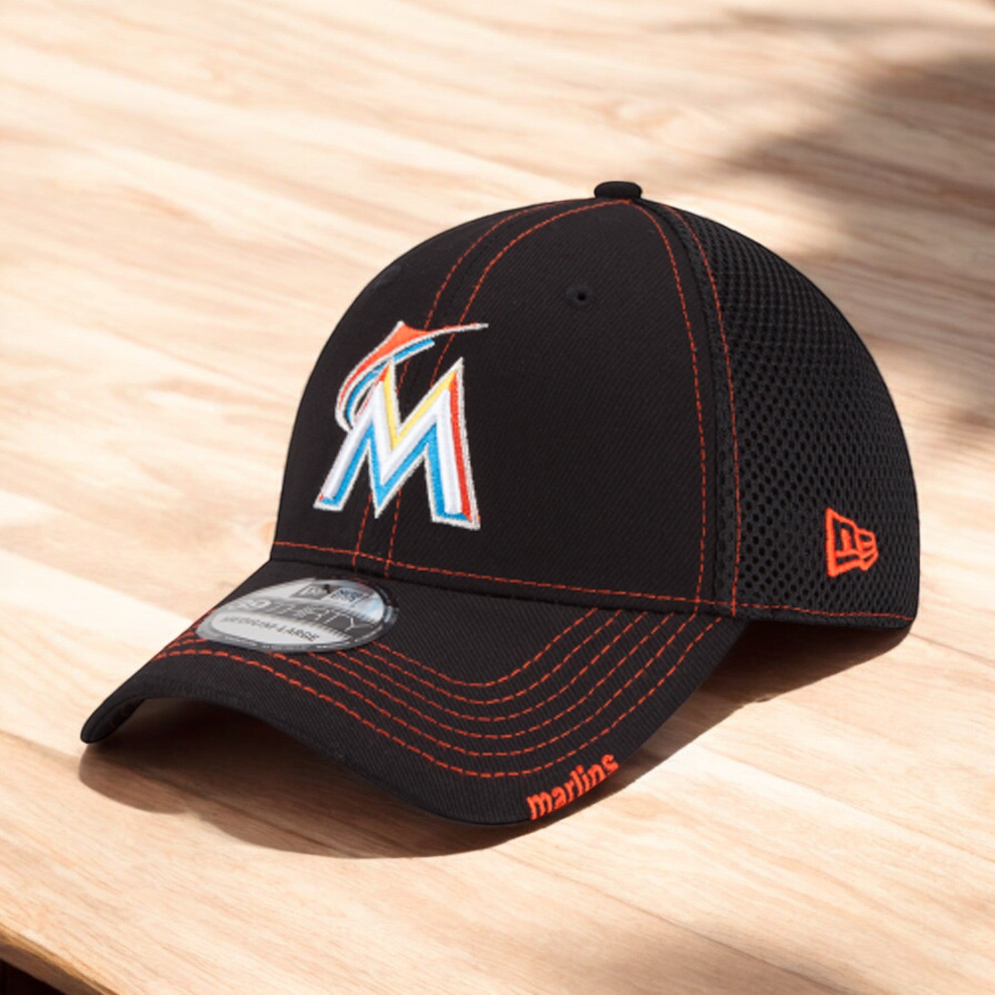 [10489625] Mens New Era MLB 39Thirty Neo Flex Fit Cap - Miami Marlins