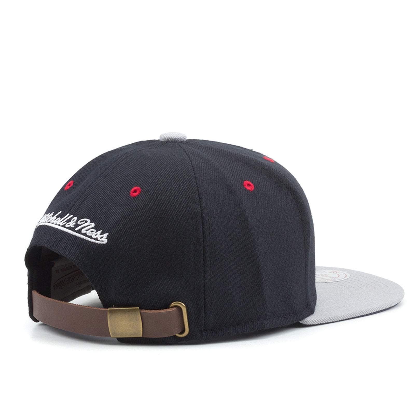 [NT56Z-GTE-A-5BULLS] MENS MITCHELL & NESS NBA CHICAGO BULLS CORD VISOR STRAPBACK