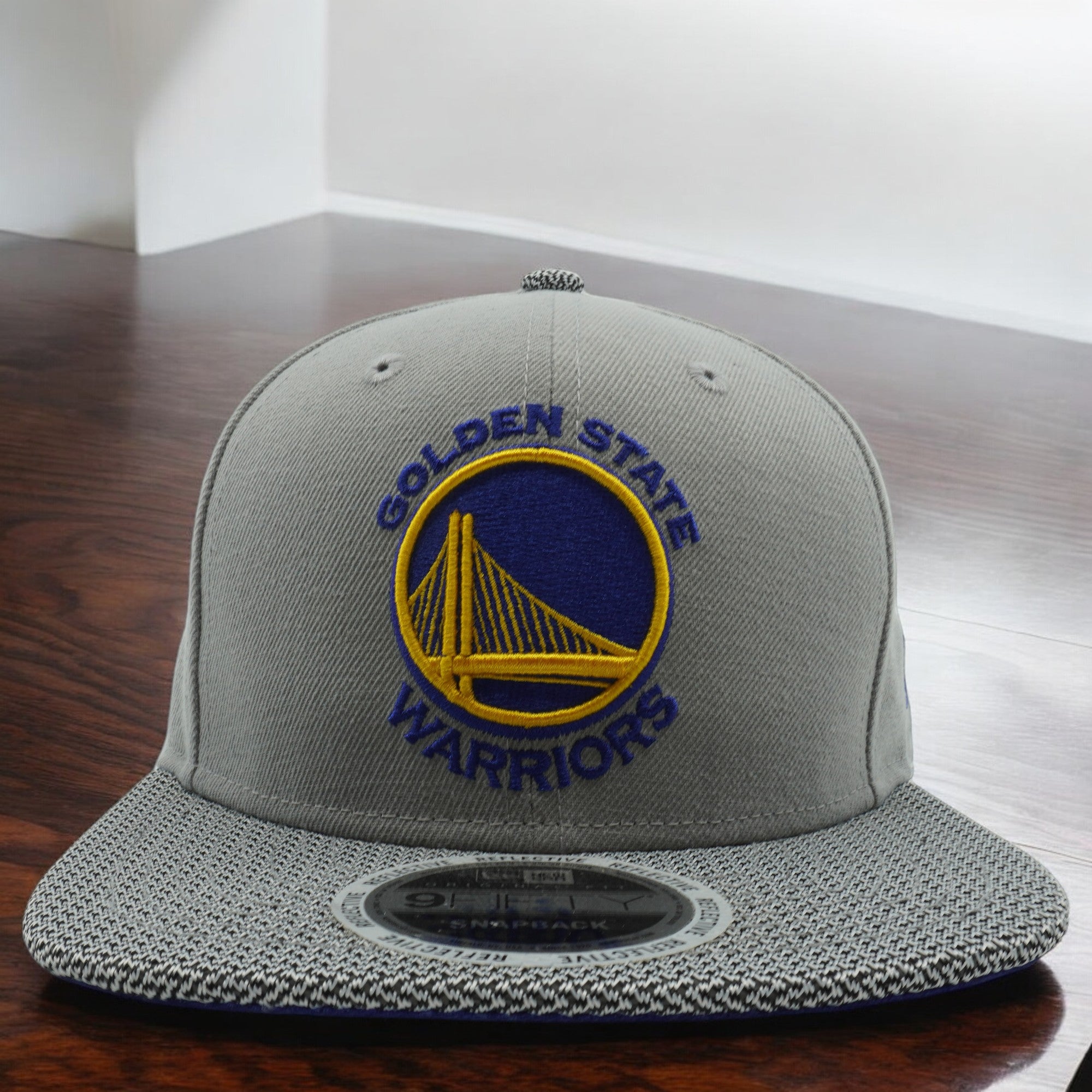 [11450842] Mens New Era NBA Golden State Warriors Reflective Amesh 950 Snapback