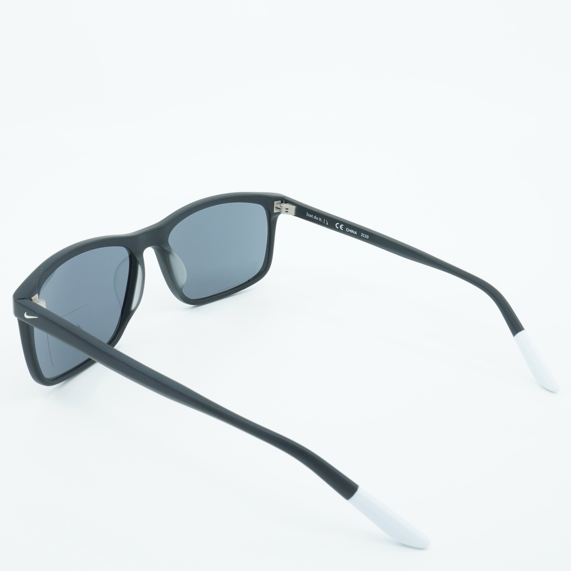 [CT8080-010] Mens Nike Lore Sunglasses