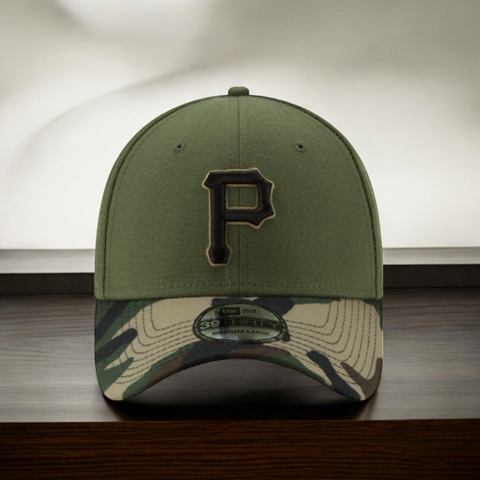 [11576729] Mens New Era MLB 39Thirty Flex Fit Cap - Pittsburgh Pirates