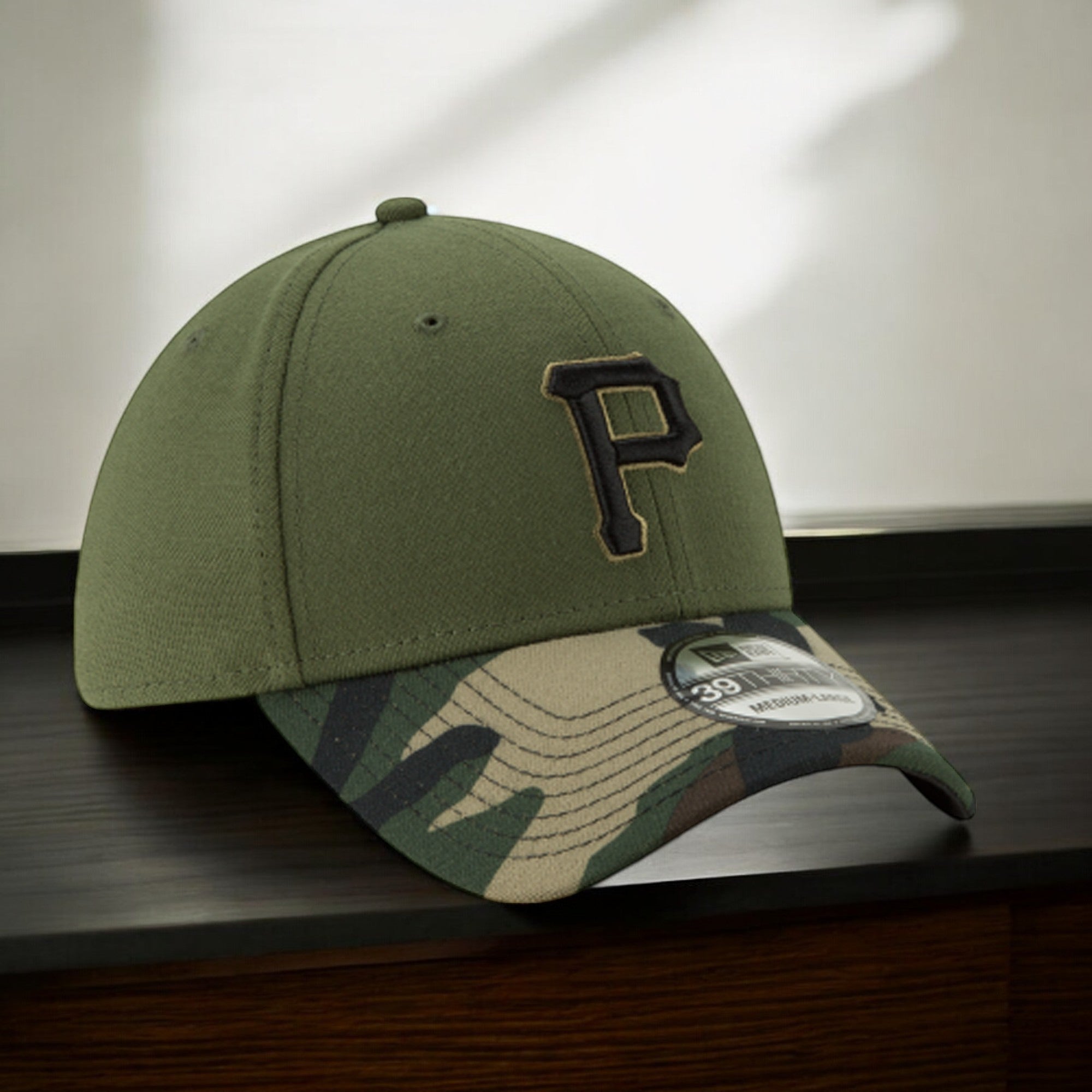 [11576729] Mens New Era MLB 39Thirty Flex Fit Cap - Pittsburgh Pirates