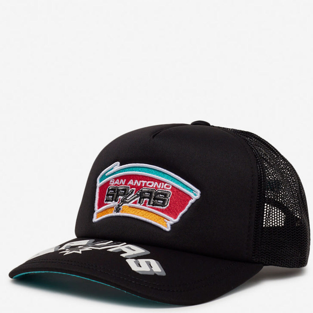Mens Mitchell & Ness NBA PUFF THE MAGIC TRUCKER HWC SPURS