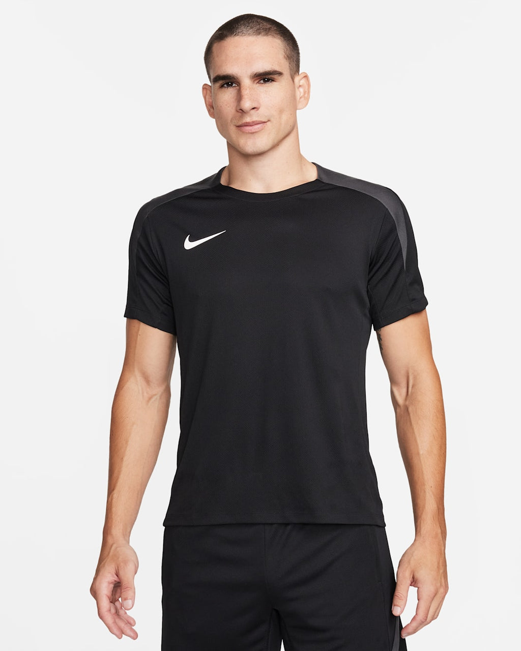[FN2399-010] MENS NIKE STRIKE DRI-FIT SHORT-SLEEVE SOCCER TOP